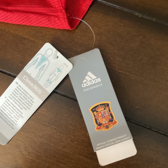 2008-2009 - Vintage Spain Home Soccer Jersey - Euro 2008 Winners - Picture 4 of 5